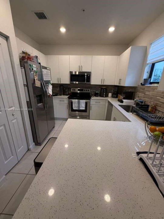 На продажу: $580,000 (3 спален, 2 ванн, 1507 Квадратных фут)