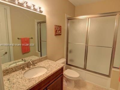 For Sale: $299,900 (2 beds, 2 baths, 1727 Square Feet)