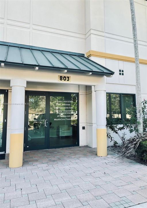 Active With Contract: $900 (0 beds, 0 baths, 0 Square Feet)