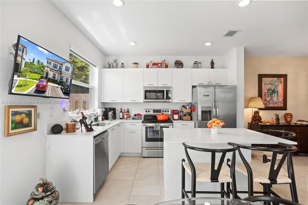 待售: $538,500 (3 贝兹, 3 浴室, 1328 平方英尺)