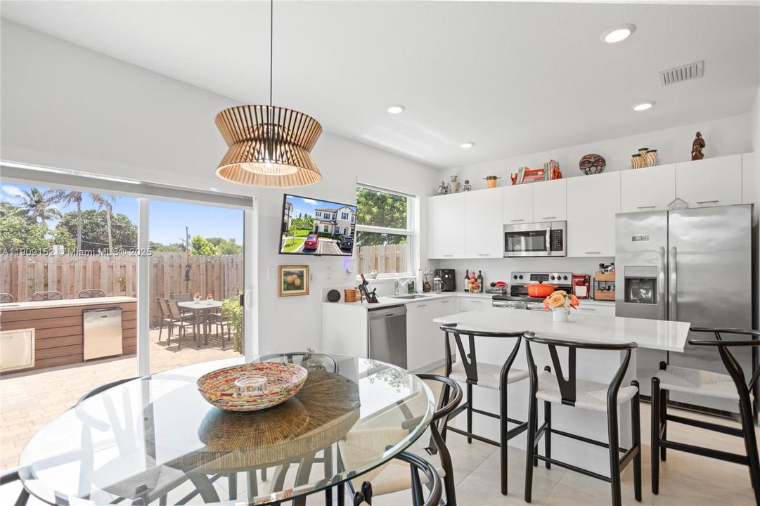 待售: $538,500 (3 贝兹, 3 浴室, 1328 平方英尺)