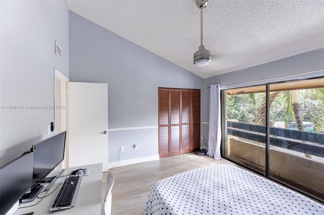 En Venta: $464,900 (2 camas, 1 baños, 1152 Pies cuadrados)