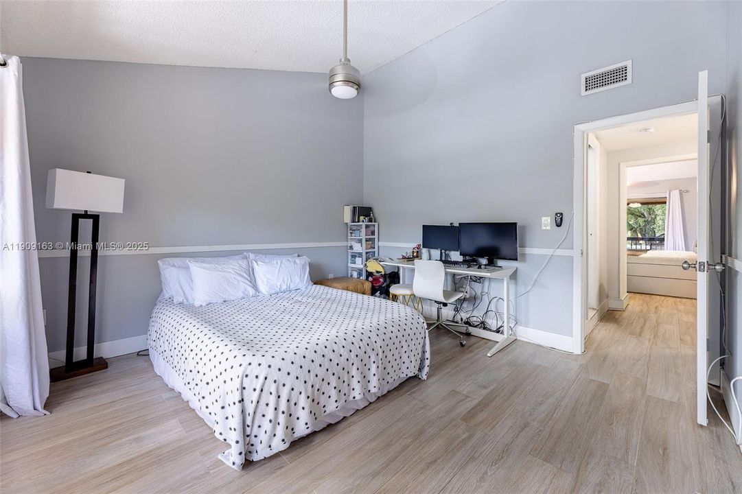 En Venta: $464,900 (2 camas, 1 baños, 1152 Pies cuadrados)