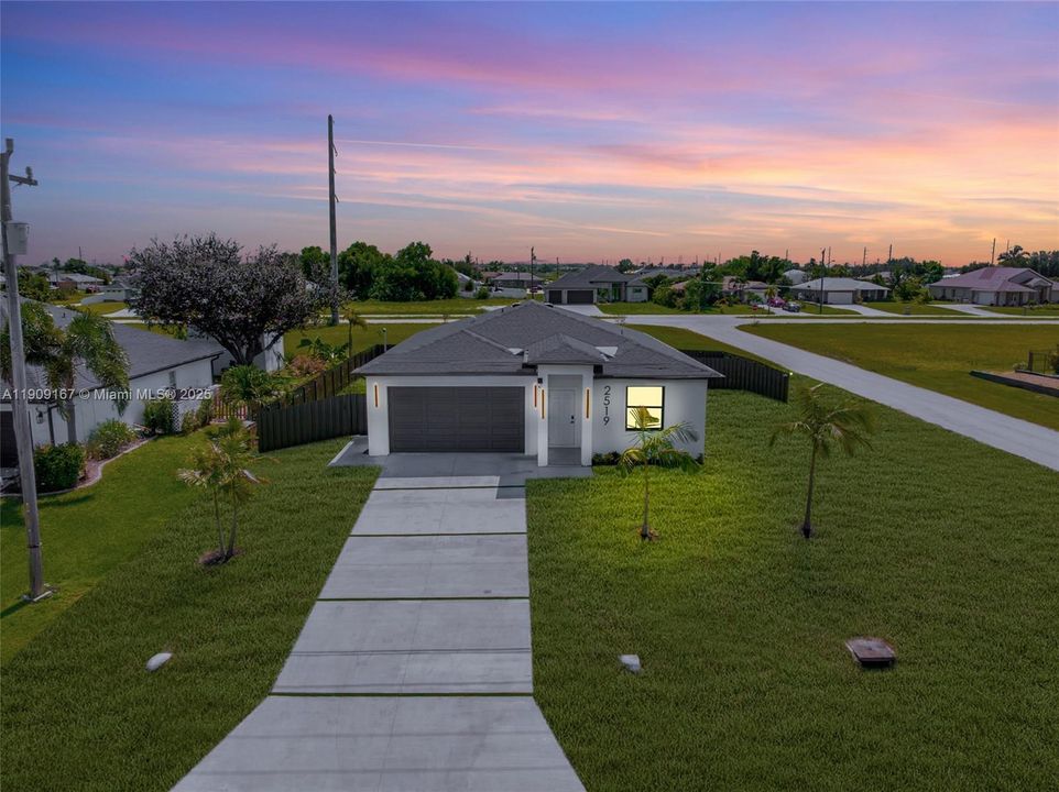 待售: $410,000 (3 贝兹, 2 浴室, 1469 平方英尺)