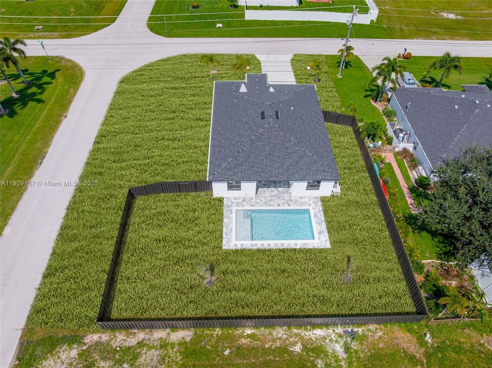 待售: $410,000 (3 贝兹, 2 浴室, 1469 平方英尺)