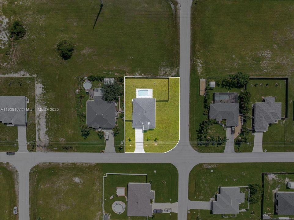 待售: $410,000 (3 贝兹, 2 浴室, 1469 平方英尺)