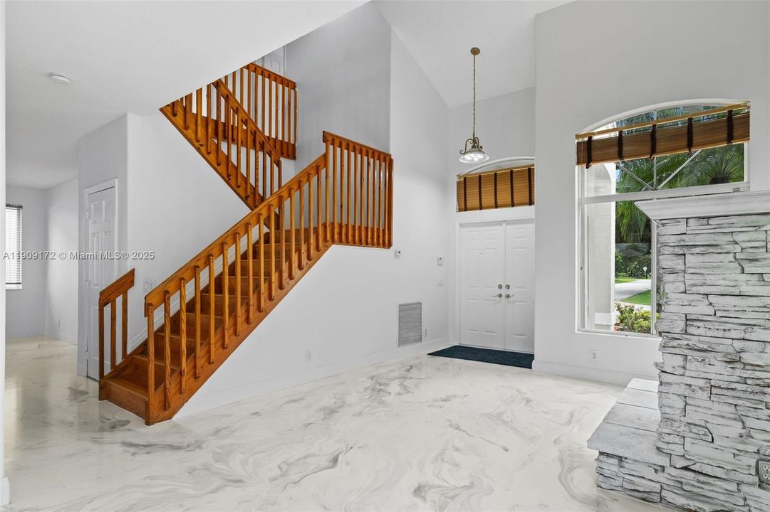 For Rent: $4,500 (4 beds, 2 baths, 2095 Square Feet)