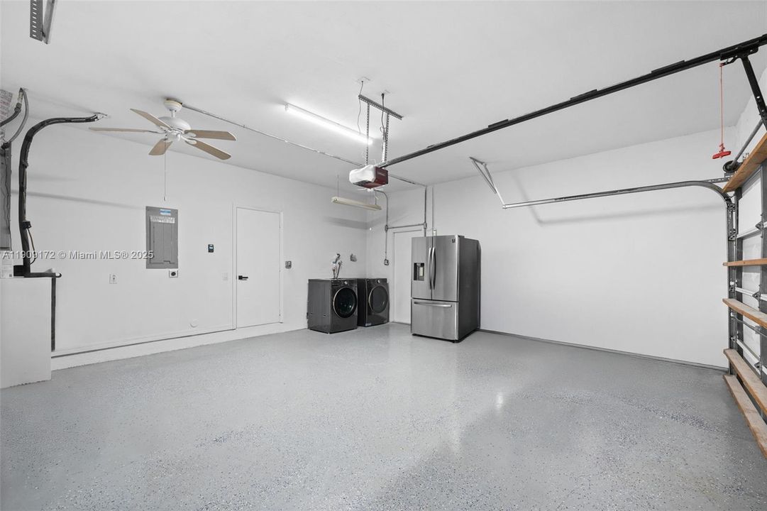 For Rent: $4,500 (4 beds, 2 baths, 2095 Square Feet)