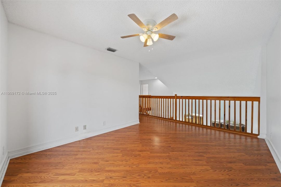 For Rent: $4,500 (4 beds, 2 baths, 2095 Square Feet)