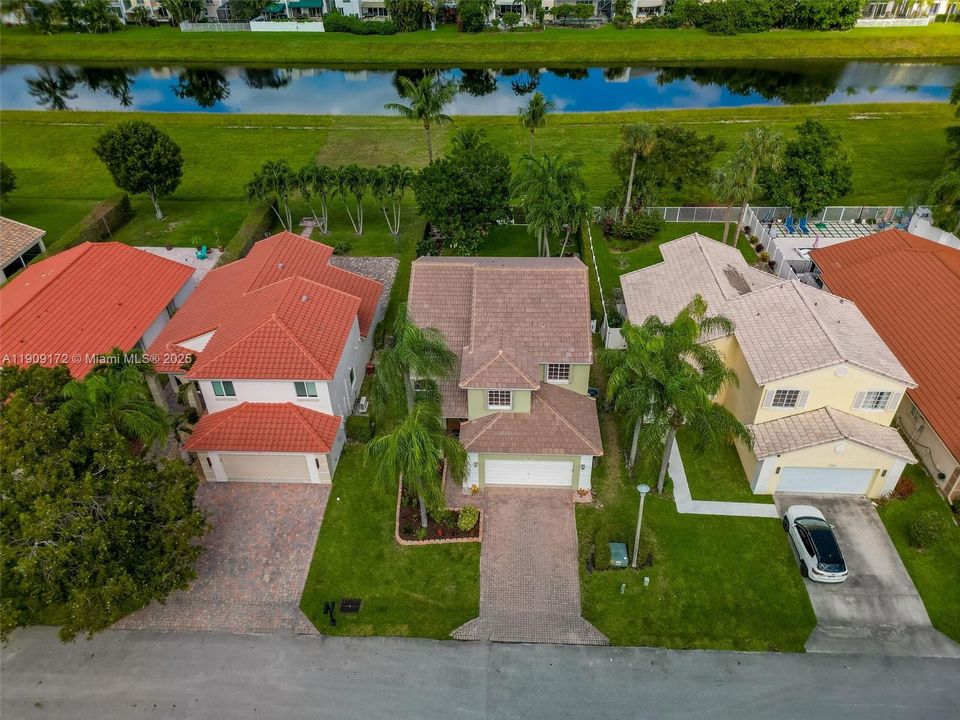 For Rent: $4,500 (4 beds, 2 baths, 2095 Square Feet)