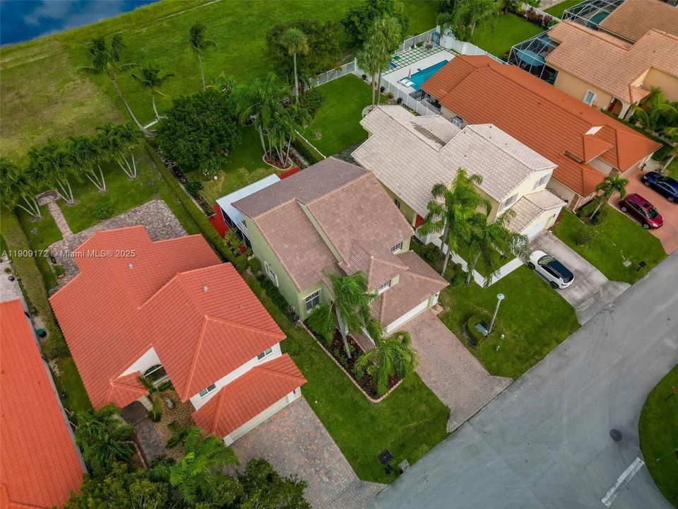 For Rent: $4,500 (4 beds, 2 baths, 2095 Square Feet)