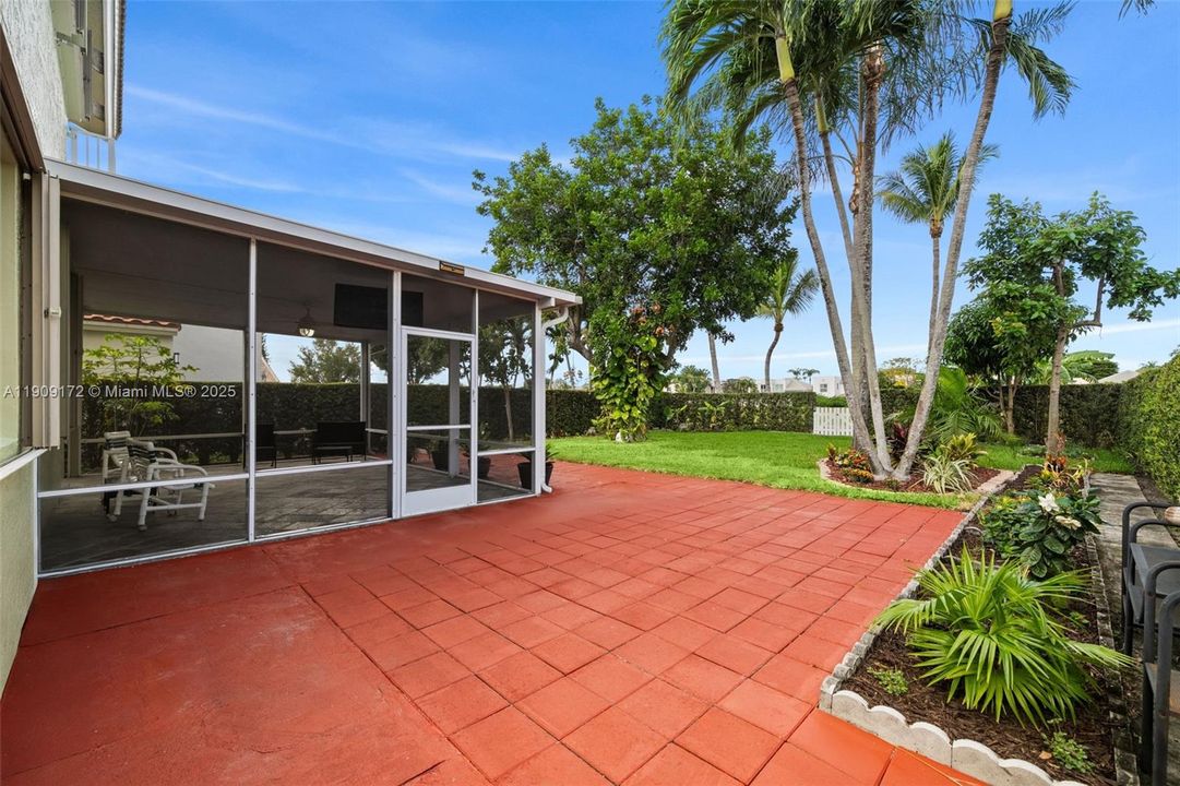 For Rent: $4,500 (4 beds, 2 baths, 2095 Square Feet)