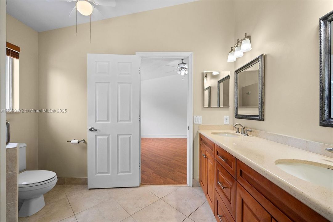 For Rent: $4,500 (4 beds, 2 baths, 2095 Square Feet)