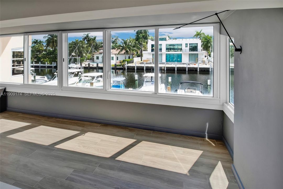 Activo con contrato: $3,100 (2 camas, 1 baños, 830 Pies cuadrados)