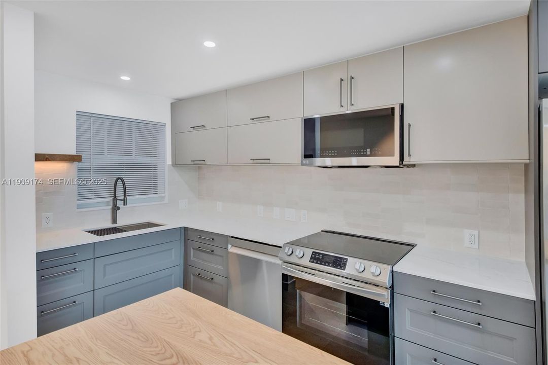 Activo con contrato: $3,100 (2 camas, 1 baños, 830 Pies cuadrados)