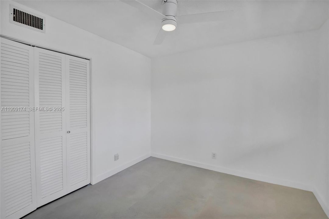 Activo con contrato: $3,100 (2 camas, 1 baños, 830 Pies cuadrados)