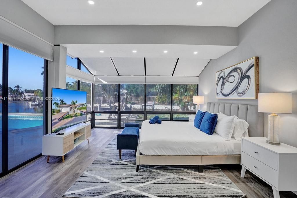 En Venta: $1,750,000 (5 camas, 3 baños, 2614 Pies cuadrados)