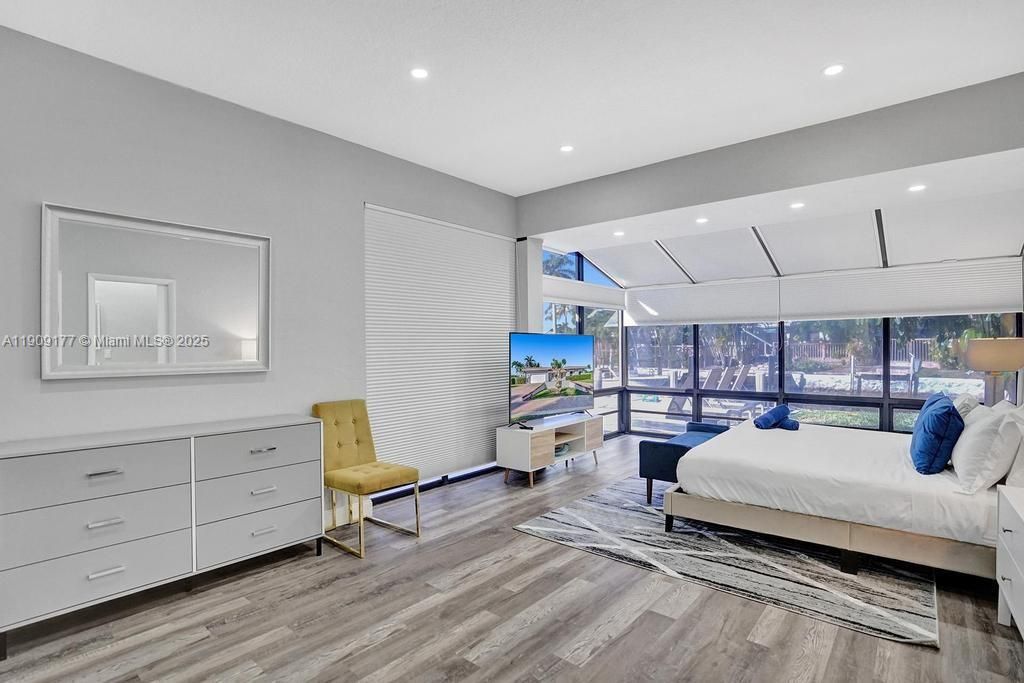 En Venta: $1,750,000 (5 camas, 3 baños, 2614 Pies cuadrados)