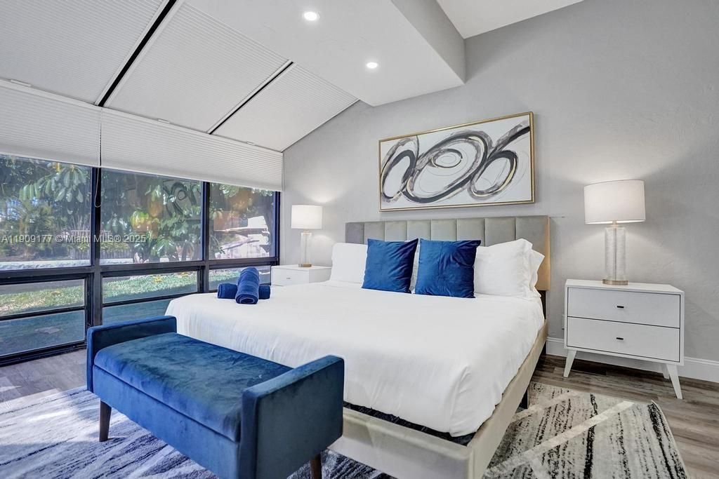 En Venta: $1,750,000 (5 camas, 3 baños, 2614 Pies cuadrados)