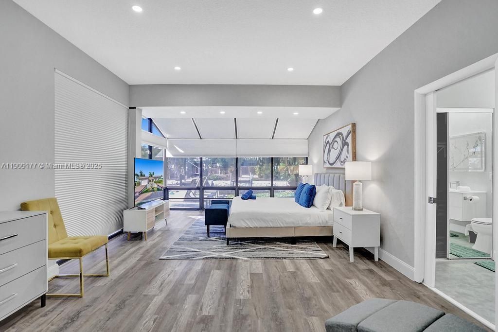 En Venta: $1,750,000 (5 camas, 3 baños, 2614 Pies cuadrados)