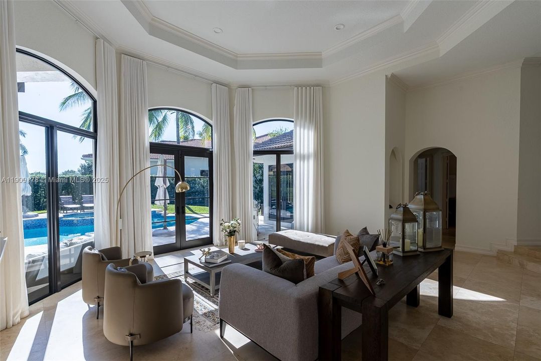 For Sale: $2,570,000 (5 beds, 4 baths, 4377 Square Feet)