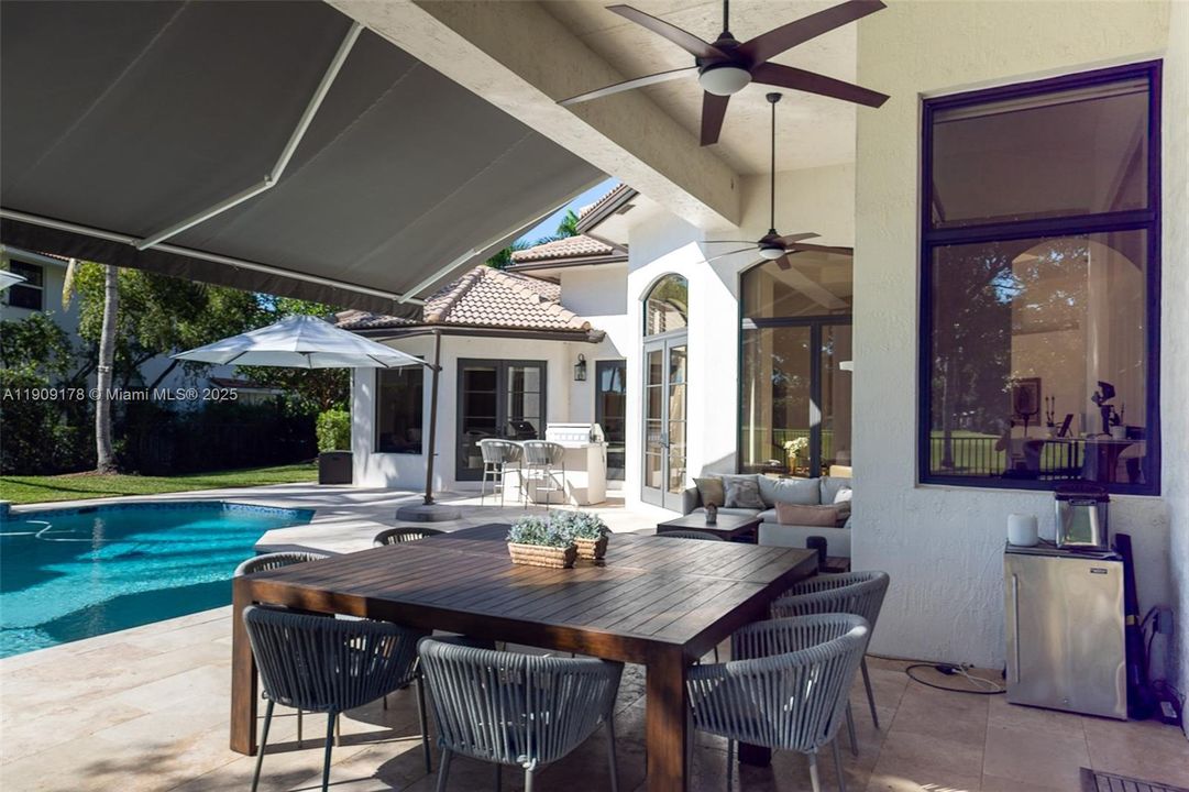 For Sale: $2,570,000 (5 beds, 4 baths, 4377 Square Feet)