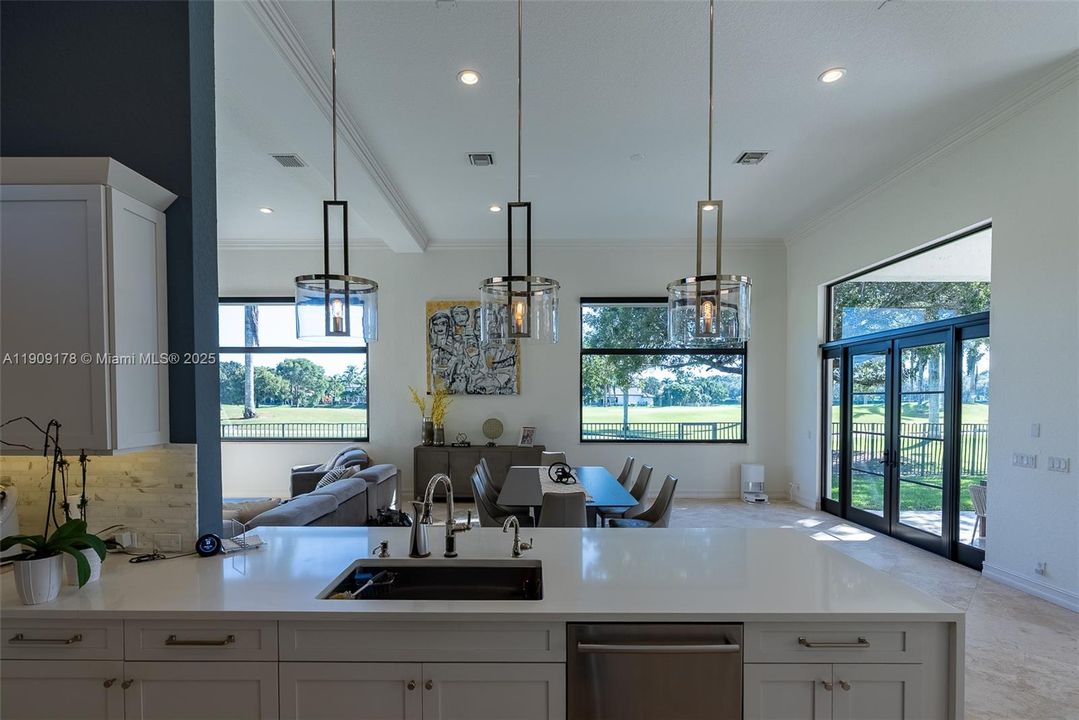 For Sale: $2,570,000 (5 beds, 4 baths, 4377 Square Feet)