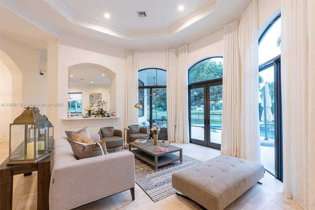 For Sale: $2,570,000 (5 beds, 4 baths, 4377 Square Feet)