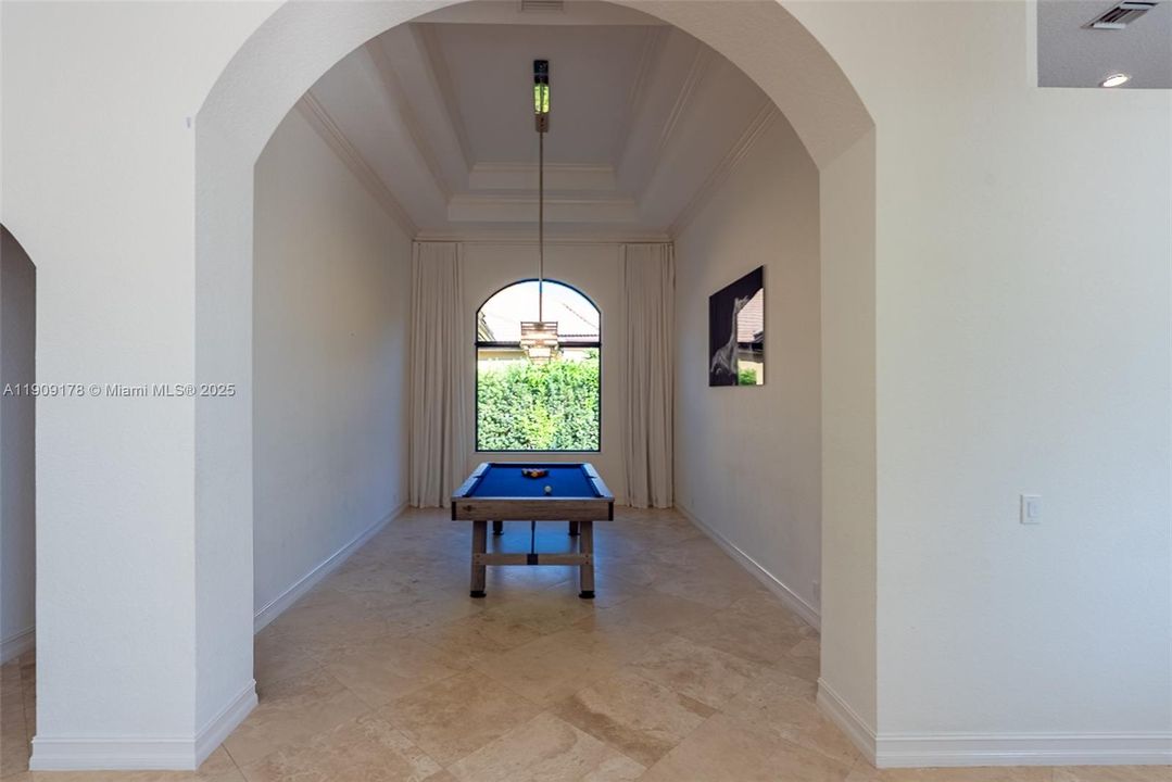 For Sale: $2,570,000 (5 beds, 4 baths, 4377 Square Feet)