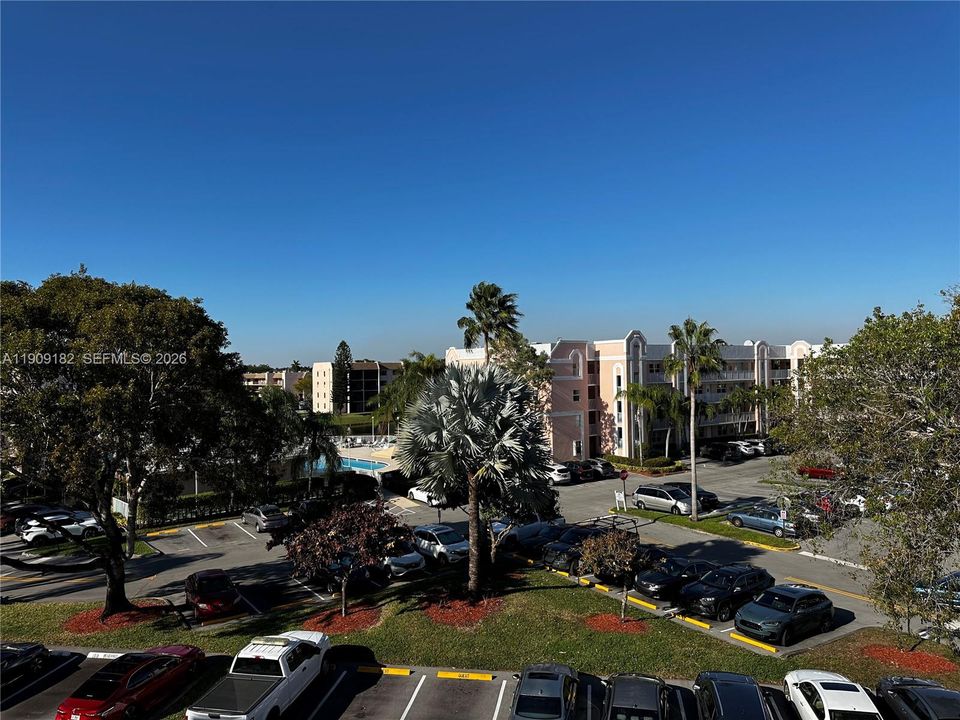 For Sale: $209,500 (2 beds, 2 baths, 1370 Square Feet)