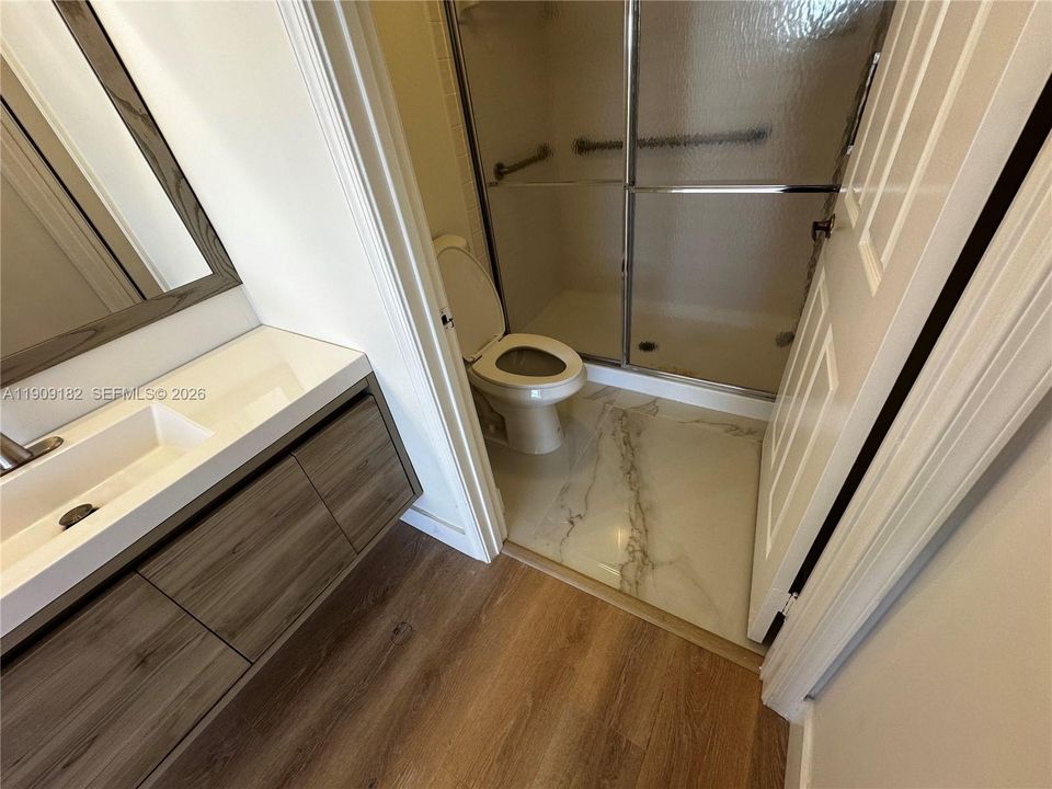 For Sale: $209,500 (2 beds, 2 baths, 1370 Square Feet)