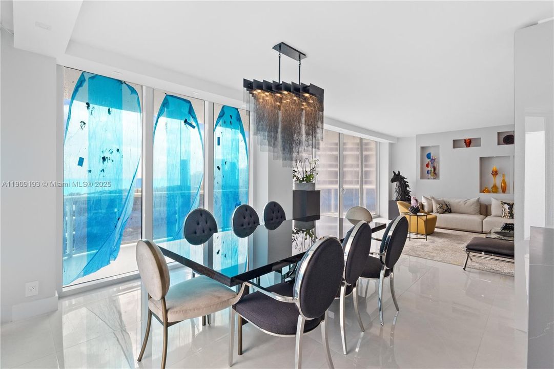 Active With Contract: $1,349,999 (3 beds, 2 baths, 2370 Square Feet)