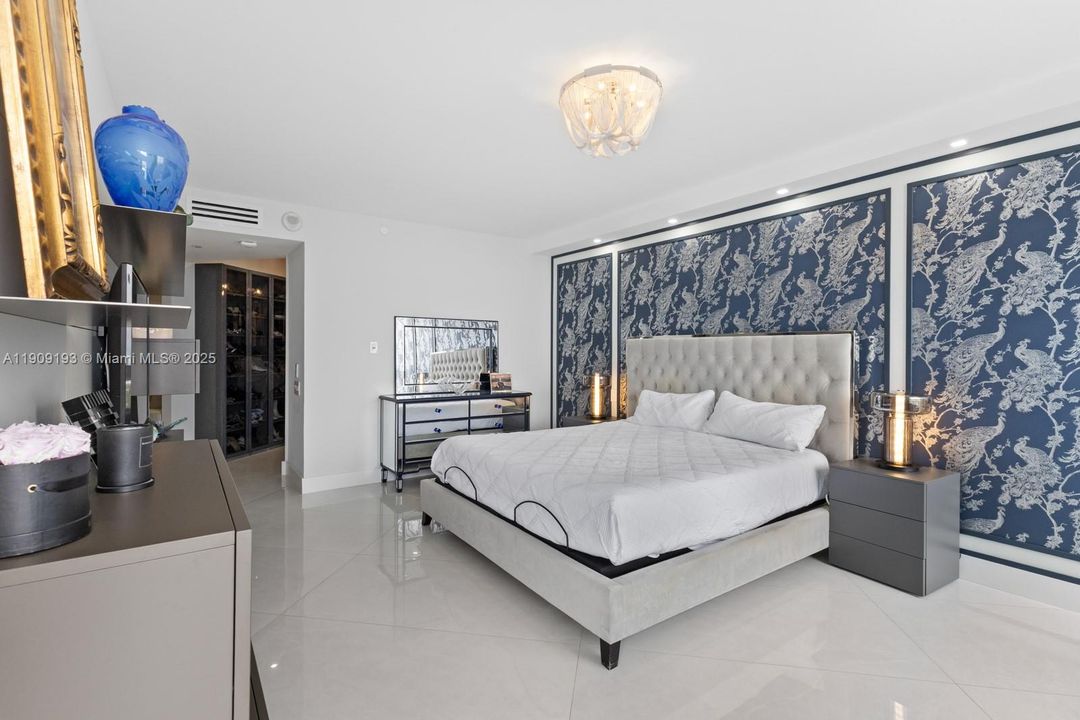 Active With Contract: $1,349,999 (3 beds, 2 baths, 2370 Square Feet)