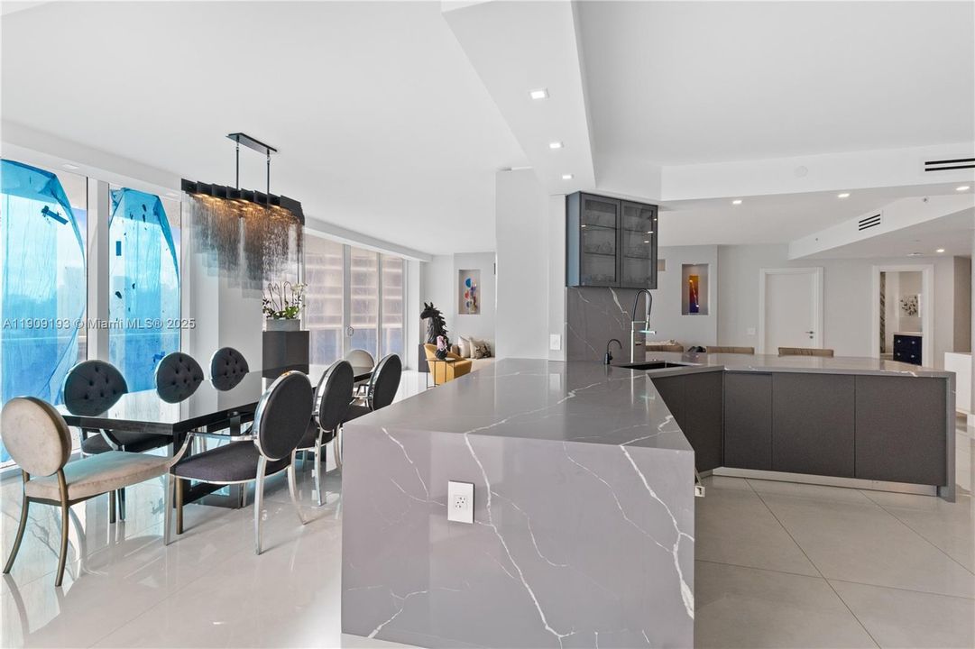 Active With Contract: $1,349,999 (3 beds, 2 baths, 2370 Square Feet)