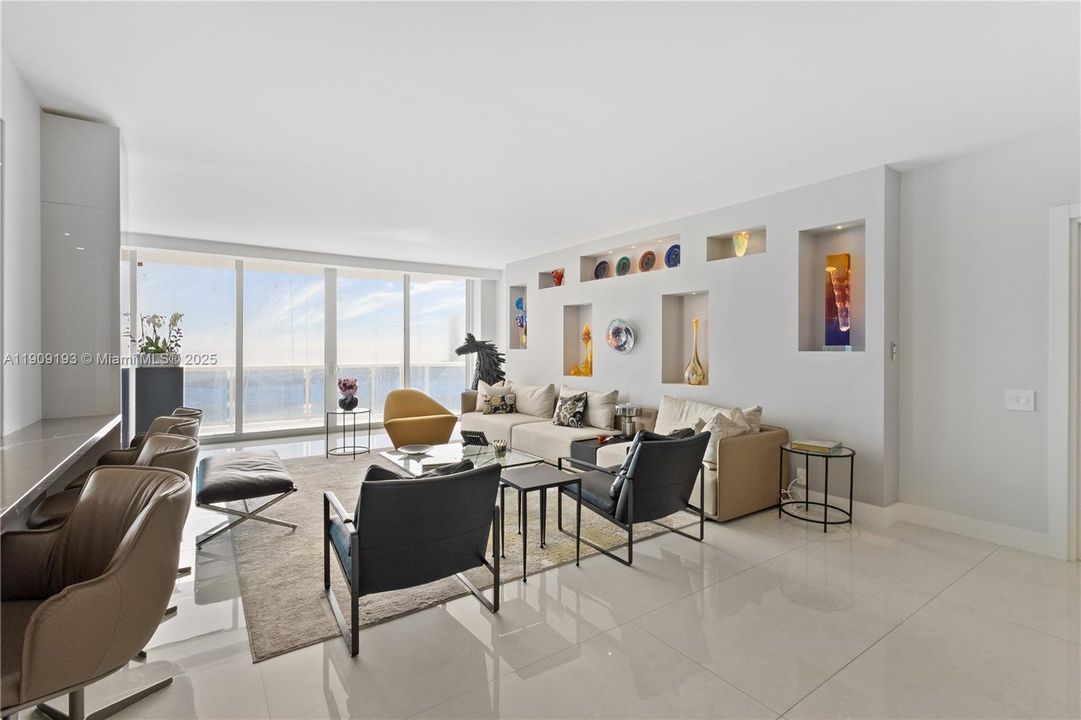 Active With Contract: $1,349,999 (3 beds, 2 baths, 2370 Square Feet)