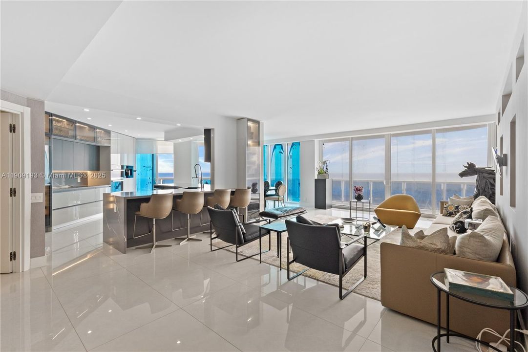 Active With Contract: $1,349,999 (3 beds, 2 baths, 2370 Square Feet)