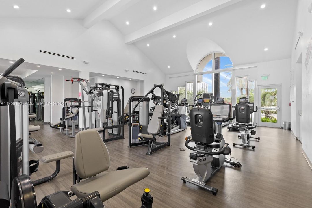 Active With Contract: $1,349,999 (3 beds, 2 baths, 2370 Square Feet)