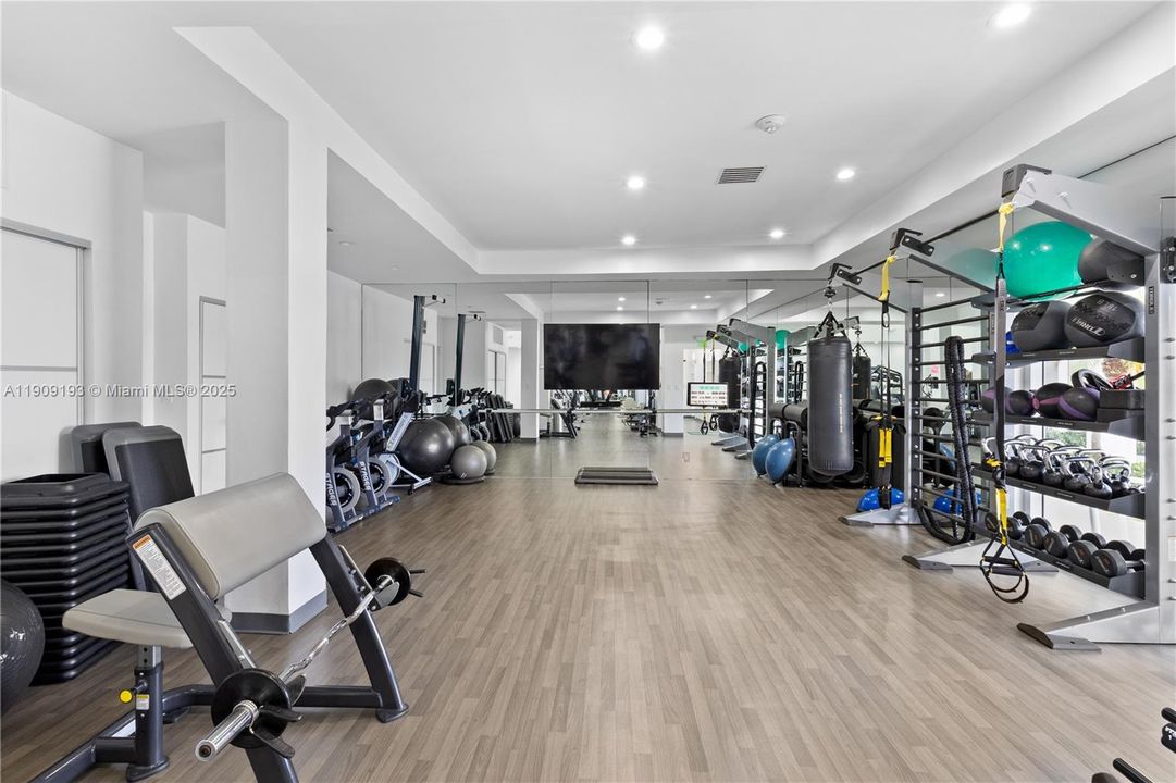 Active With Contract: $1,349,999 (3 beds, 2 baths, 2370 Square Feet)