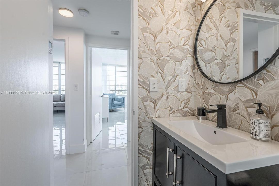 Activo con contrato: $4,000 (2 camas, 3 baños, 1413 Pies cuadrados)