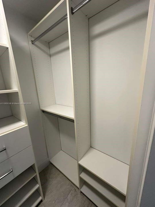 For Rent: $3,600 (1 beds, 1 baths, 745 Square Feet)