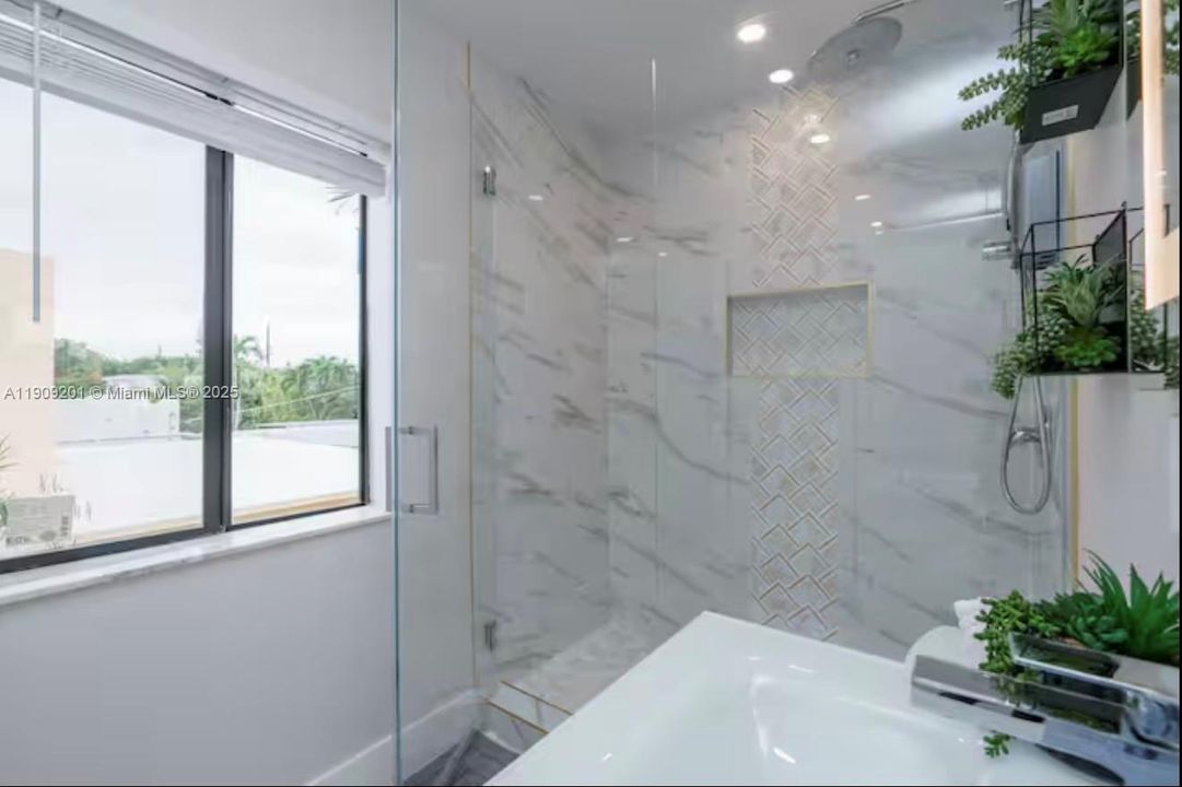 For Sale: $1,895,000 (0 beds, 0 baths, 4461 Square Feet)