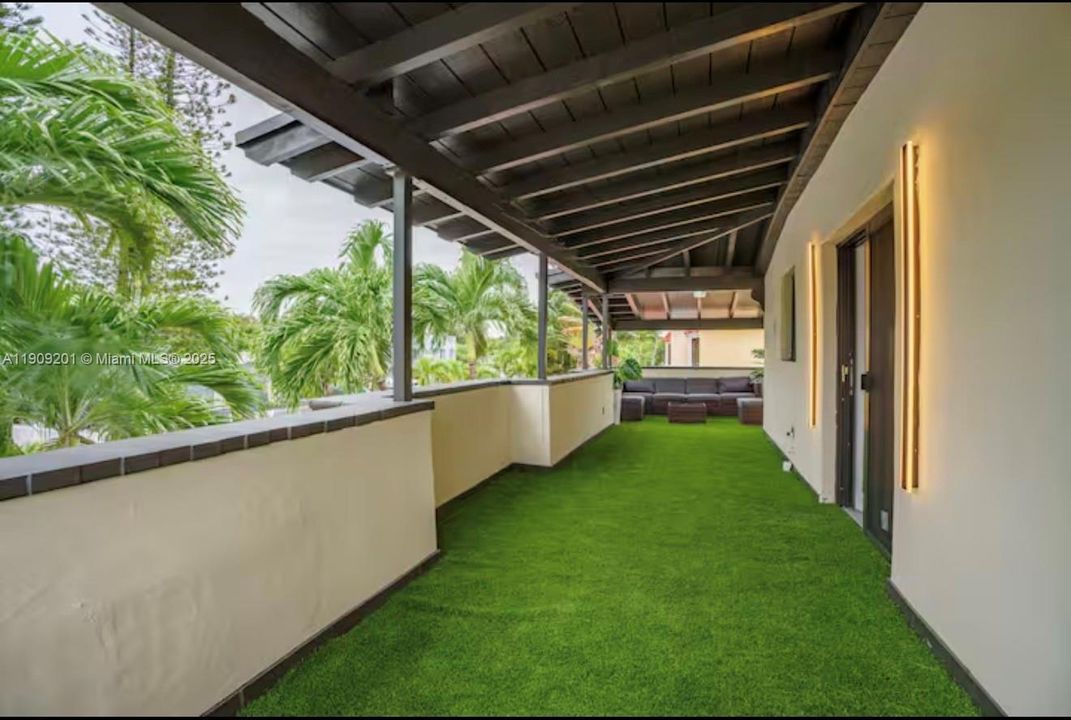 For Sale: $1,895,000 (0 beds, 0 baths, 4461 Square Feet)