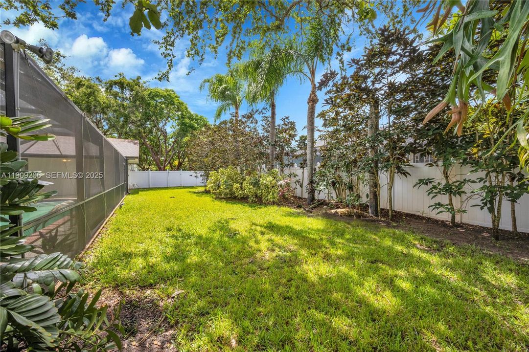 Active With Contract: $975,000 (4 beds, 2 baths, 2130 Square Feet)