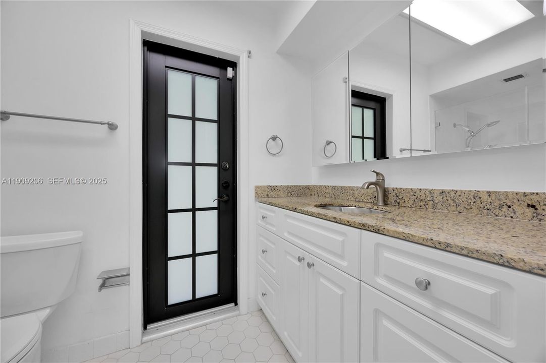 Active With Contract: $975,000 (4 beds, 2 baths, 2130 Square Feet)