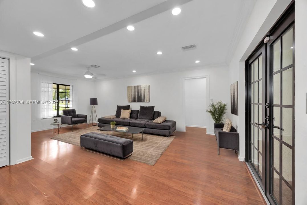 Active With Contract: $975,000 (4 beds, 2 baths, 2130 Square Feet)