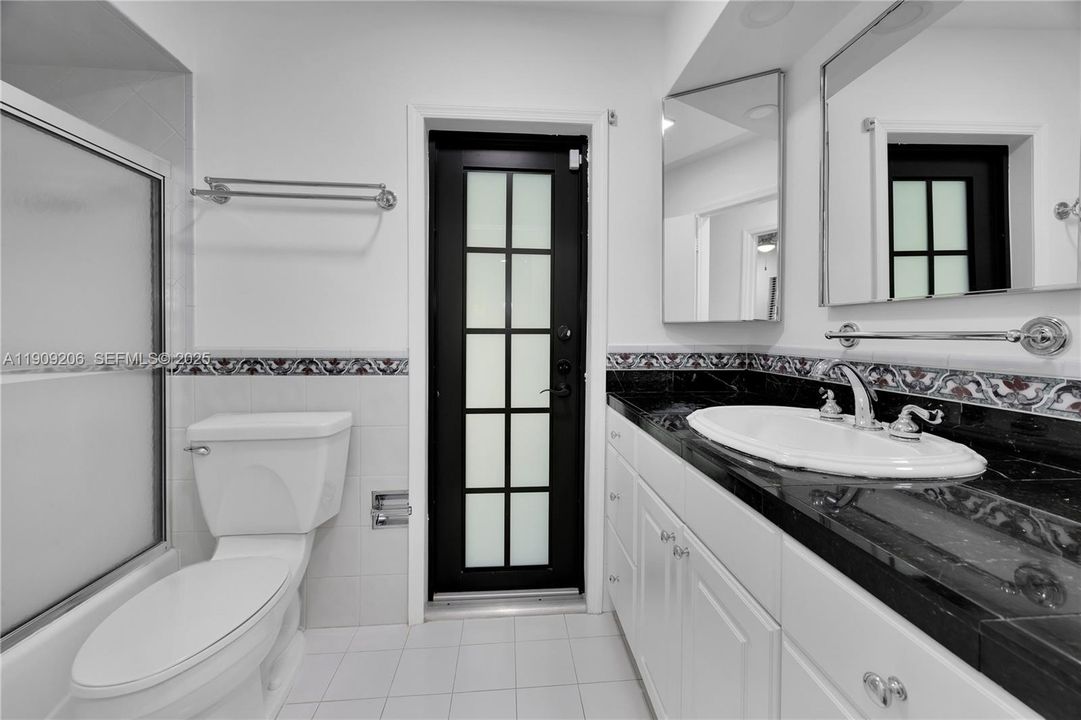 Active With Contract: $975,000 (4 beds, 2 baths, 2130 Square Feet)