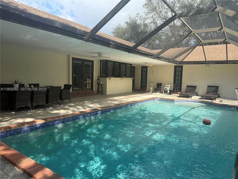 Active With Contract: $975,000 (4 beds, 2 baths, 2130 Square Feet)