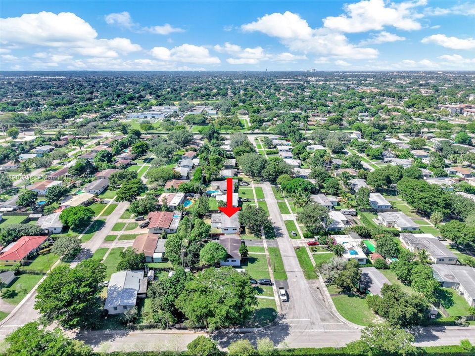 For Sale: $439,000 (4 beds, 1 baths, 1412 Square Feet)