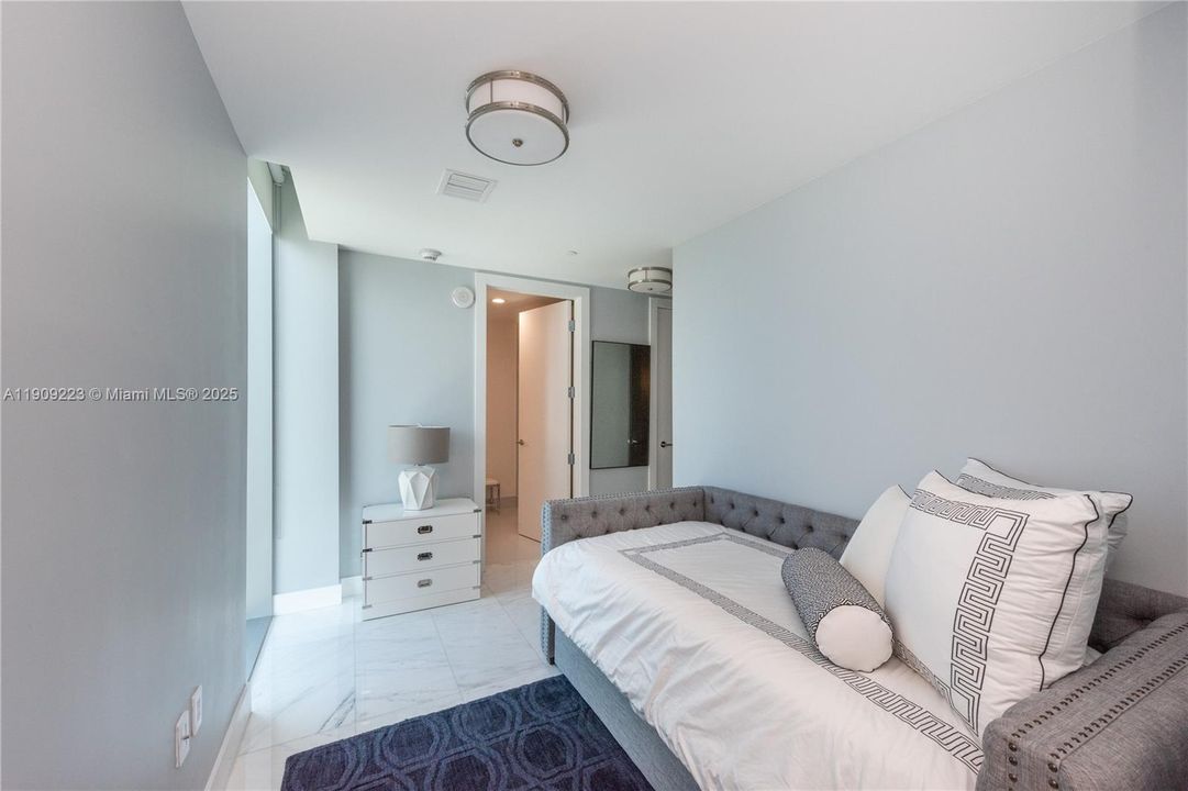 В аренду: $22,000 (3 спален, 4 ванн, 2703 Квадратных фут)