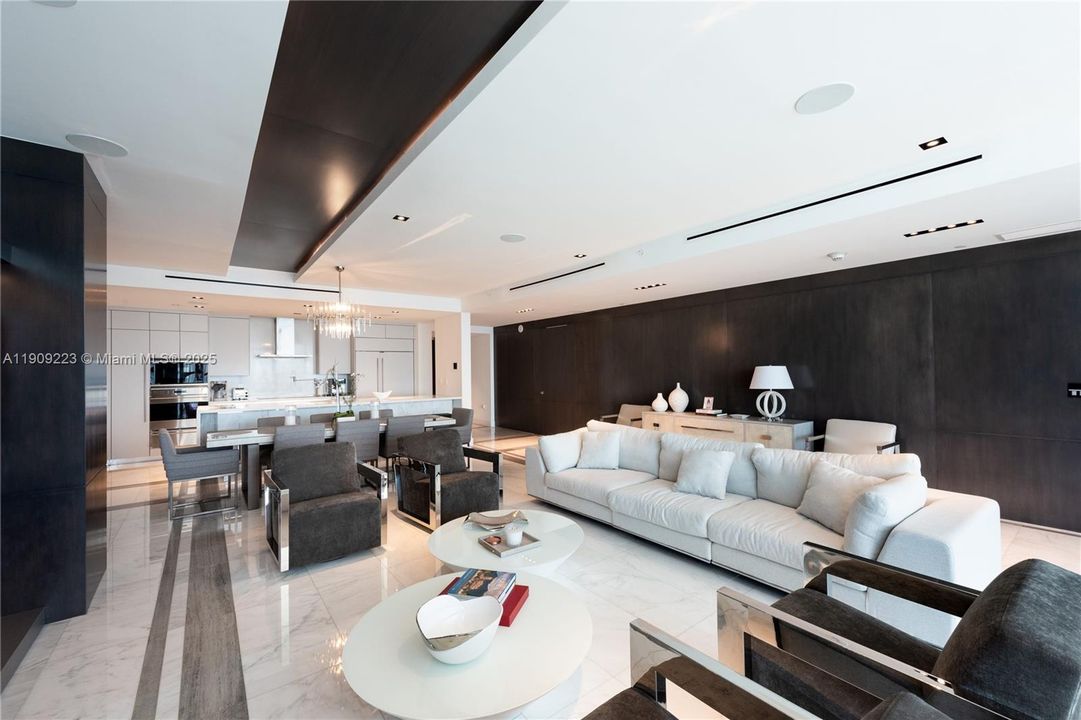 В аренду: $22,000 (3 спален, 4 ванн, 2703 Квадратных фут)